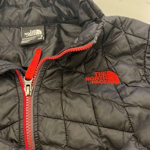 Youth black small 7-8 packable North Face jacket